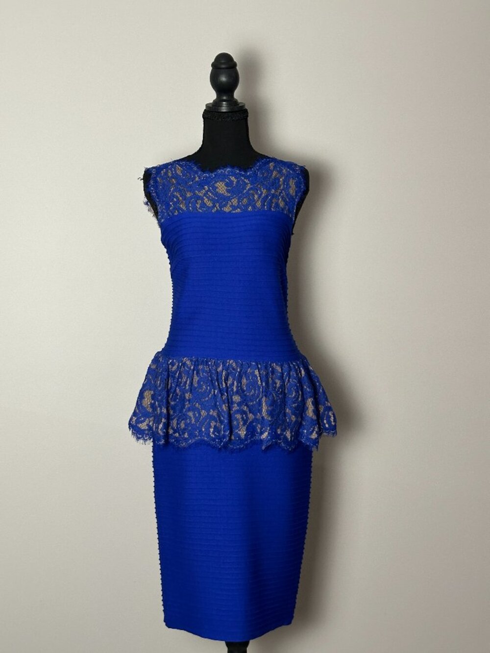 Tadashi Shoji Cobalt Blue Eyelash Lace Peplum Dress Size XS Cocktail